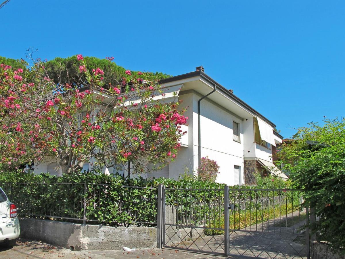 Apartment Dei Fiori By Interhome Lido di Camaiore Eksteriør bilde