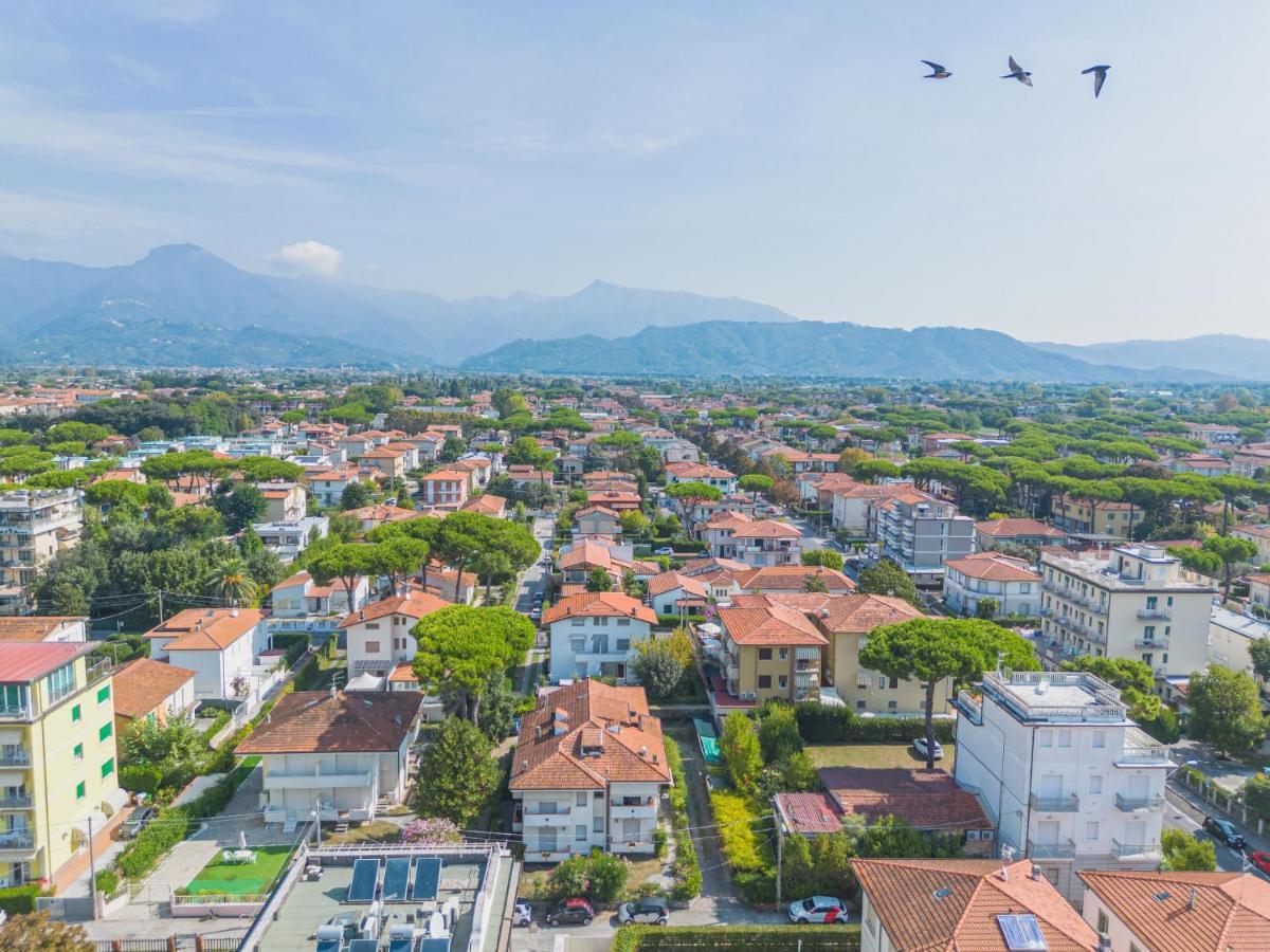 Apartment Dei Fiori By Interhome Lido di Camaiore Eksteriør bilde