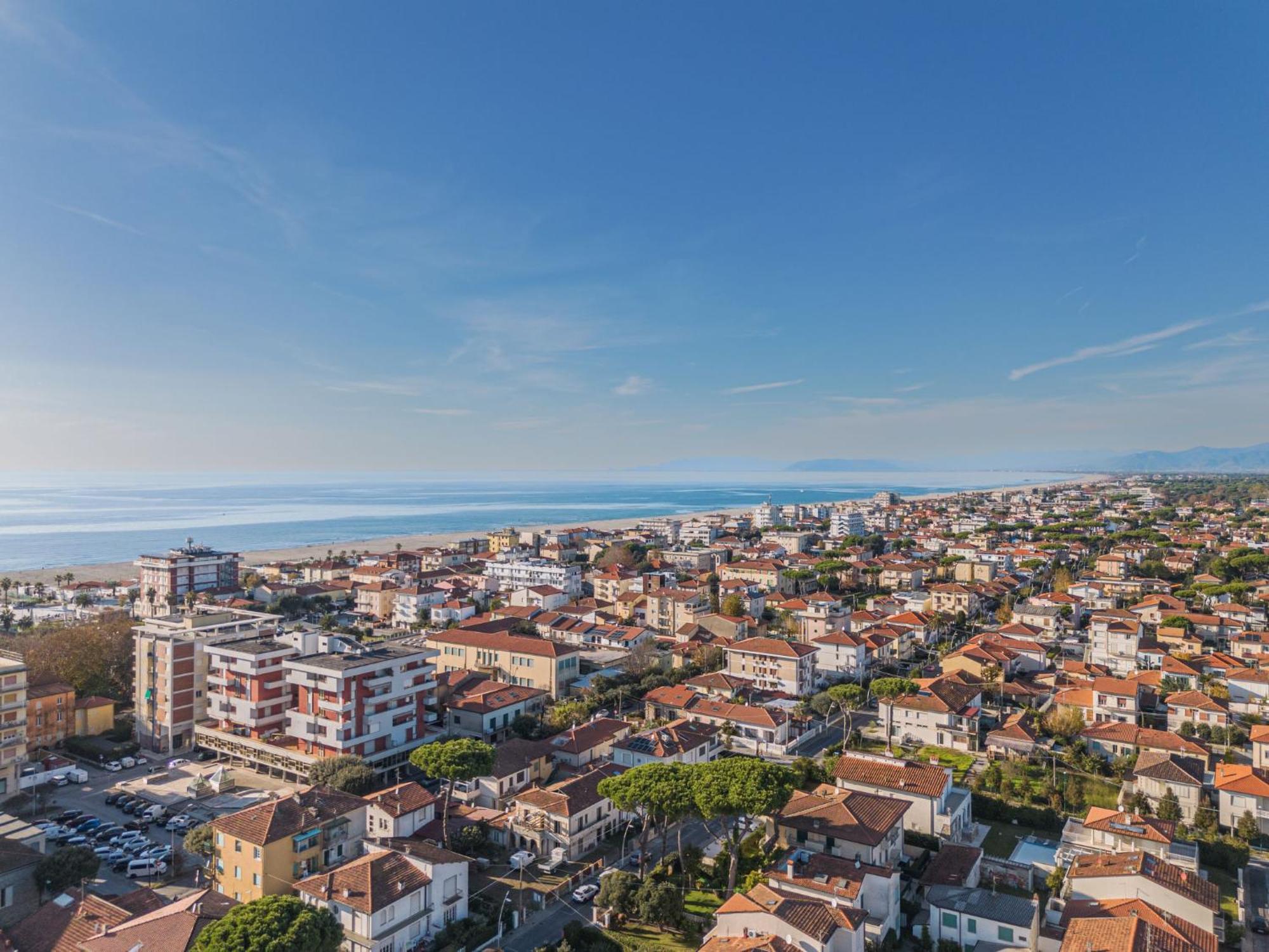 Apartment Dei Fiori By Interhome Lido di Camaiore Eksteriør bilde